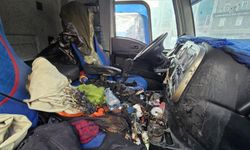 Su Yüklü Tırda Yangın Sürücü Tarafından Söndürüldü