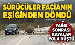 Yağış sonrası kayalar yola düştü: Sürücüler facianın eşiğinden döndü