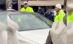 Bebek’te Kadın Sürücü Yolda Dans Etti, Trafik Felç Oldu