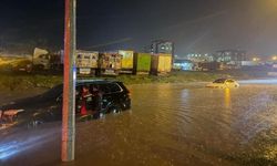 Gece Yarısı Kâbusu: Araçta Ölümle Burun Buruna Kaldılar