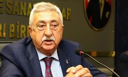 Palandöken: "Yapılandırma ve hurda araç teşviki nefes aldırır"