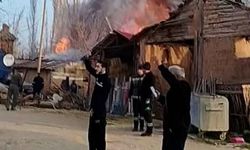 Bolu’da ahşap ev ve ahır alevlere teslim oldu