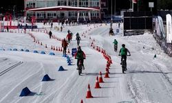 Türkiye'nin ilk kış triatlonu Bolu'da yapıldı