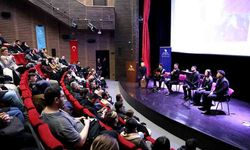 Düzce’de Çanakkale ruhu panel ve konserle yaşatıldı