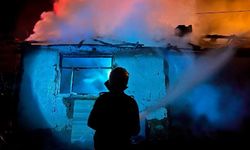 Düzce’de Kullanılmayan Ev Alev Alev Yandı