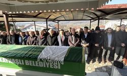 Düzce'de sevilen öğretmeni son yolculuğuna uğurlandı