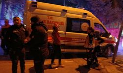 Gençler arasında bıçaklı kavga: 3 yaralı
