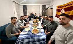 AK Parti İl Başkanı Salt sahurda öğrencilerle buluştu