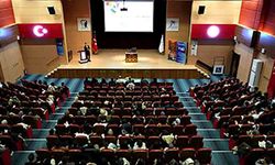 KBÜ’de diş hekimliği öğrencilerine sempozyum