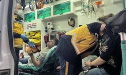 Yangında kedilerini kurtaran çift dumandan etkilendi