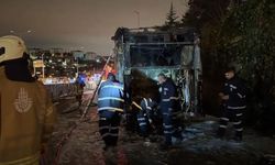 Metrobüs alev alev yandı: Yolcular tahliye edildi