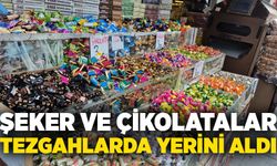 Bayram öncesi şeker ve çikolatalar tezgahlarda yerini aldı