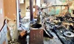 Soba yangını evi kül etti