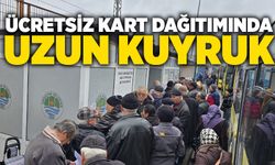 Ücretsiz kart dağıtımında uzun kuyruk