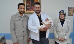 11 yıldır hasret çeken çift, bebeklerine kavuştu