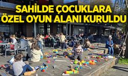 23 Nisan’da sahilde çocuklara özel oyun alanı kuruldu