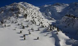 Antalya'nın zirvelerinde Nisan ayında kar sürprizi