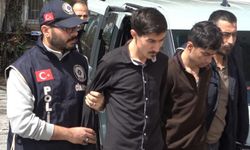 Babalarını katleden iki kardeş tutuklandı