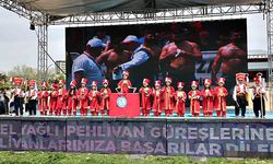 CHP'lilerin sırt döndüğü çocuklar er meydanına çıktı