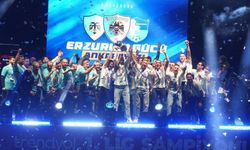 Erzurumspor FK şampiyonluk kupasını aldı