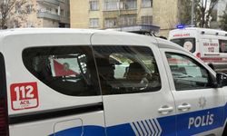 Emekli polis evinde ölü bulundu