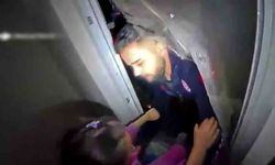 Evlerinde mahsur kalan vatandaşları AFAD kurtardı