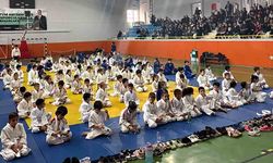 Judocu gençler kuşak atladı