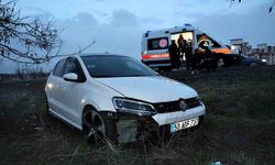 Alkollü sürücü kaza yaptı, gazetecilere tehdit