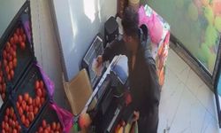 Kasada kimse yokken alışverişini yaptı, parasını bırakıp gitti