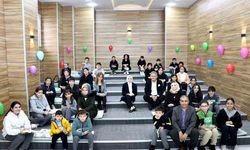 “Okumak Özgürlüktür” etkinliği: Öğrenciler ve protokol bir arada