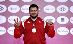 Rıza Kayaalp tarihe geçti: 13. Avrupa şampiyonluğuna ulaştı