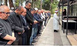 Saldırıda ölen öğretmen ve öğrenciler için gıyabi cenaze namazı kılındı