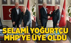 Selami Yoğurtçu MHP'ye üye oldu