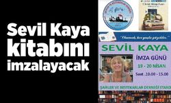 Sevil Kaya kitabını imzalayacak