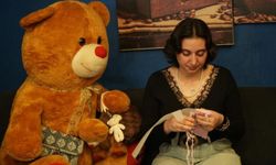 Üniversite öğrencisi genç kızın el emeği çantaları gelir kapısı oldu