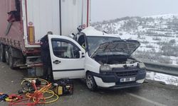 Tırın Altına Giren Araçta Feci Kaza: 2 Ölü