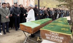 Trafik kazasında hayatını kaybeden baba ve öğretmen kızı son yolculuğuna uğurlandı