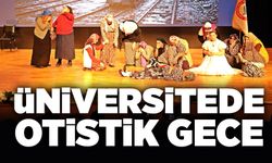 Üniversitede Otistik Gece