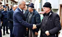 Vali Makas Esnafla Buluştu, Talepleri Dinledi