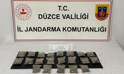 Evinde 1 kilo yasaklı madde ile yakalandı