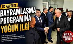 AK Parti’de bayramlaşma programına yoğun ilgi