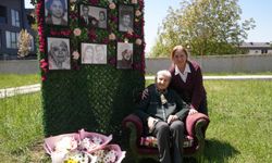 Alzheimer hastası annelere çiçekli sürpriz