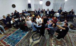 ‘Birikme Gecesi’ isimli orta oyun yüzleri güldürdü