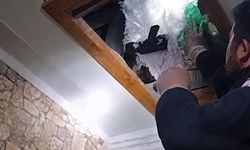 Çatıya gizlenen çuvaldan Kalaşnikof çıktı