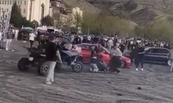 Fuarda otomobil ile drift atan sürücü görevliye çarptı: O anlar kamerada