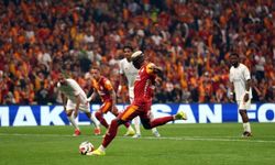 Galatasaray şampiyonluğunu 4 gollü galibiyetle ilan etti