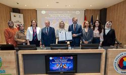 Genç kadınlar teknoloji ve liderlik yolculuğuna Bursa’dan başlıyor