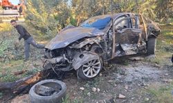 Hurdaya dönen araçtan yaralı kurtuldu