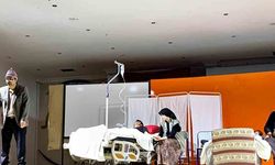 ‘Kırık Işıklar’ oyunu izleyiciden tam not aldı