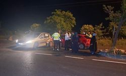 Kilis'te iki otomobil çarpıştı: 4 yaralı